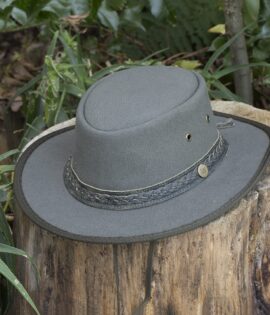 Waterproof waxed canvas cowboy hat built for adventure — foldable, UPF 50+, and durable. The Trail Hat keeps you dry, cool, and stylish anywhere.