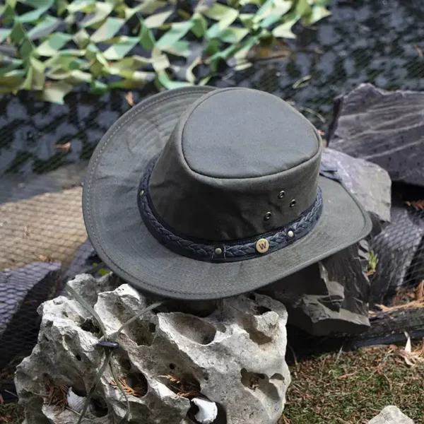 The wilderness green waxed cotton unisex hat by Wombat