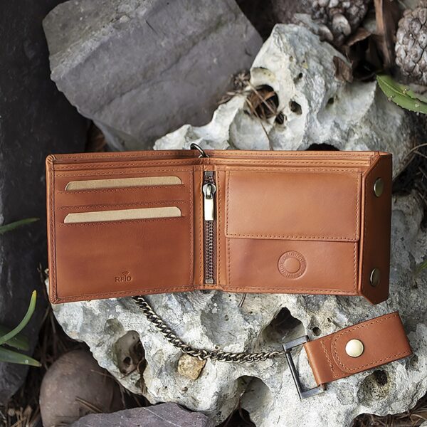 wombat English Hide tan Leather bifold Biker Wallet showing inside view