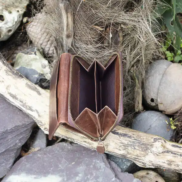 Womans brown vintage style leather large purse Wallet showing rear coin purse 2 sections and a chunky metal zip