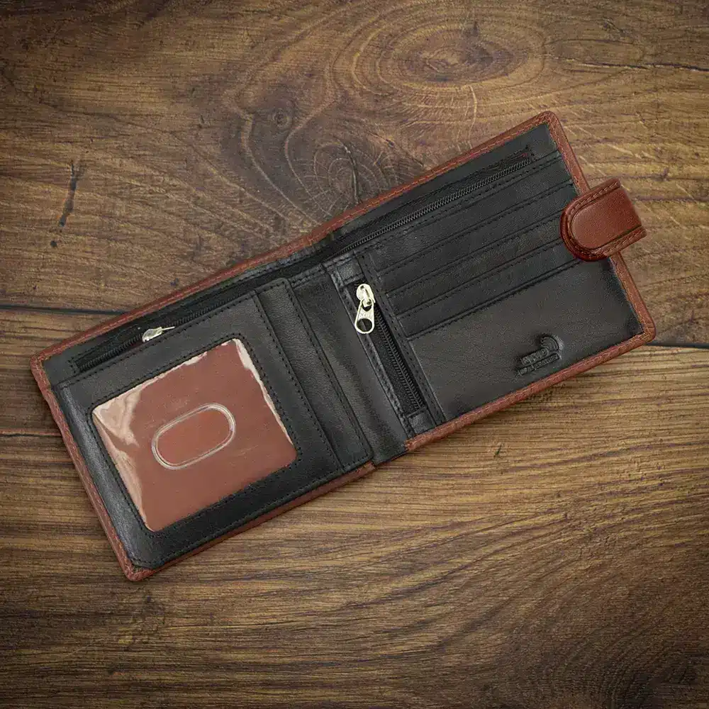 brown leather wallet with a black leather inner in luxury cosw hise leather by wombat
