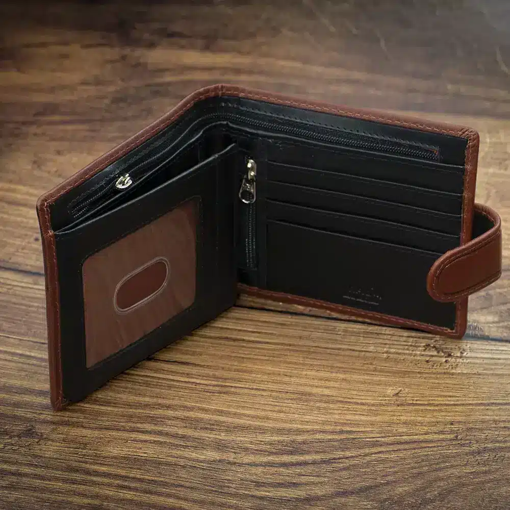 brown leather wallet with a black leather inner in luxury cosw hise leather by wombatbrown leather wallet with a black leather inner in luxury cosw hise leather by wombat