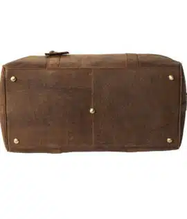 bottom of hunter leather holdall showing metal feet