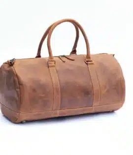 Men’s leather travel bag with personalization