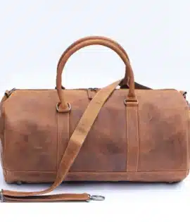 Stylish men’s leather overnight bag with shoulder strap