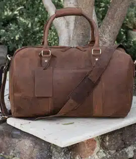 image of a brown hunter leather duffle holdall