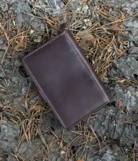 Discover the perfect blend of luxury, functionality, and craftsmanship with the Wombat Artisan Women’s Leather Wallet.