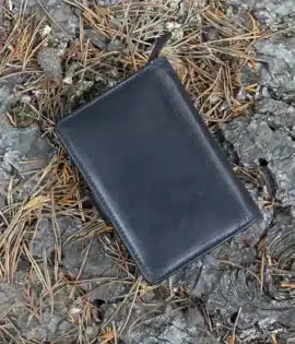 Artisan Women’s Leather Wallet. Handcrafted from thick, oiled full-grain leather, this wallet captures the essence of natural beauty and durability — designed to age gracefully and develop a rich patina over time.