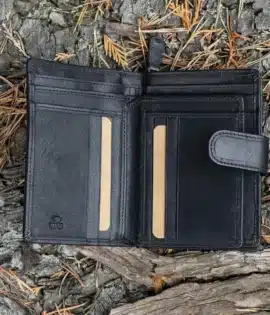 Artisan Women’s Leather Wallet. Handcrafted from thick, oiled full-grain leather, this wallet captures the essence of natural beauty and durability — designed to age gracefully and develop a rich patina over time.