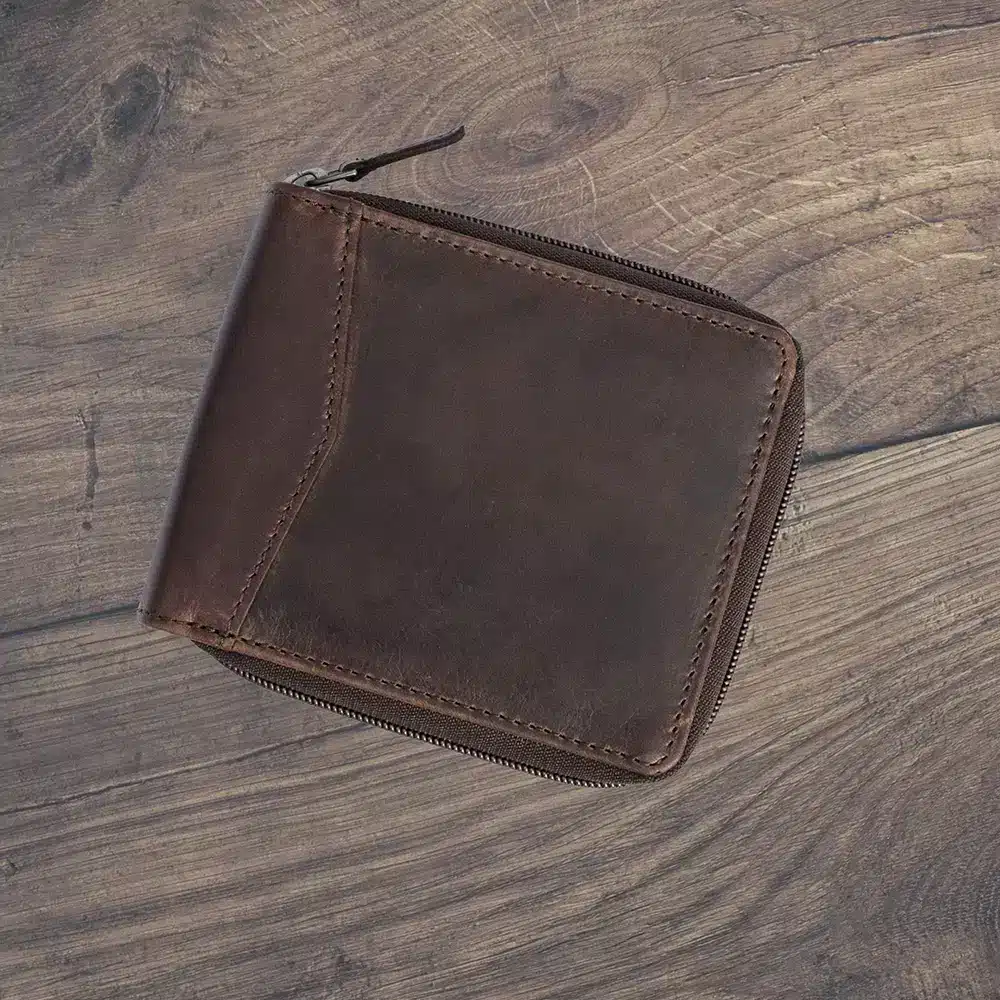Woodland Range brown zip leather wallet